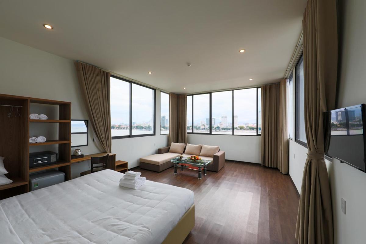Vitalis Riverside Hotel Дананг Экстерьер фото