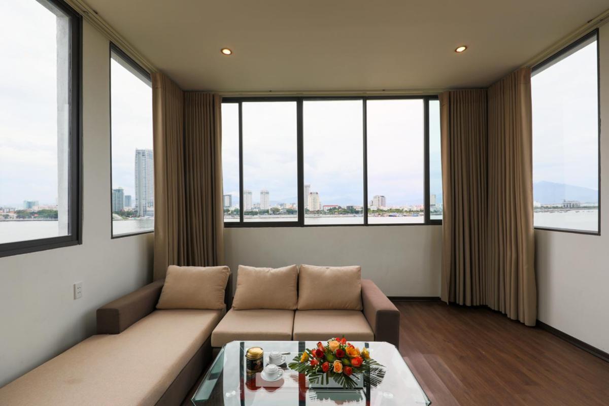 Vitalis Riverside Hotel Дананг Экстерьер фото