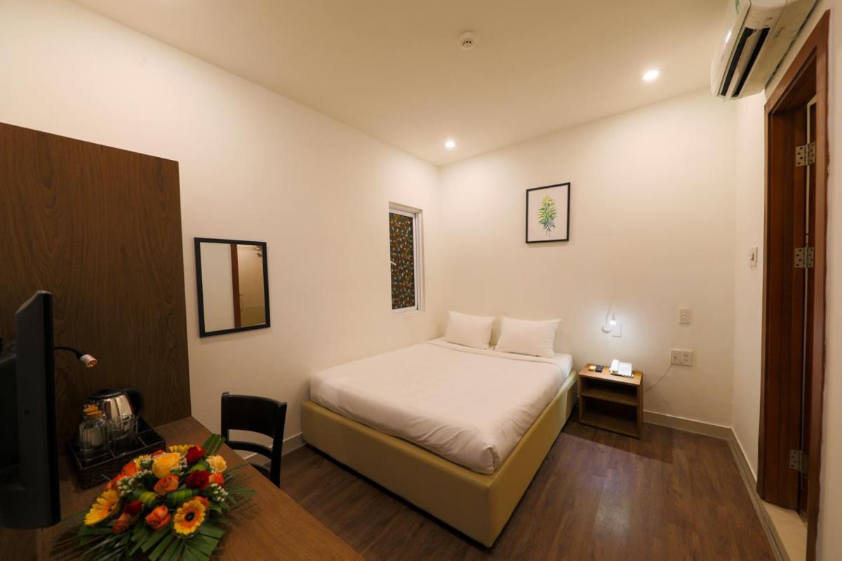 Vitalis Riverside Hotel Дананг Экстерьер фото