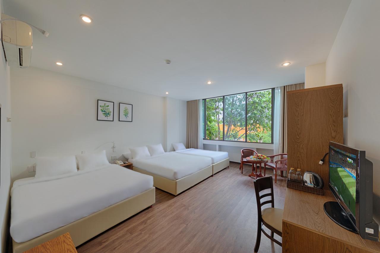 Vitalis Riverside Hotel Дананг Экстерьер фото